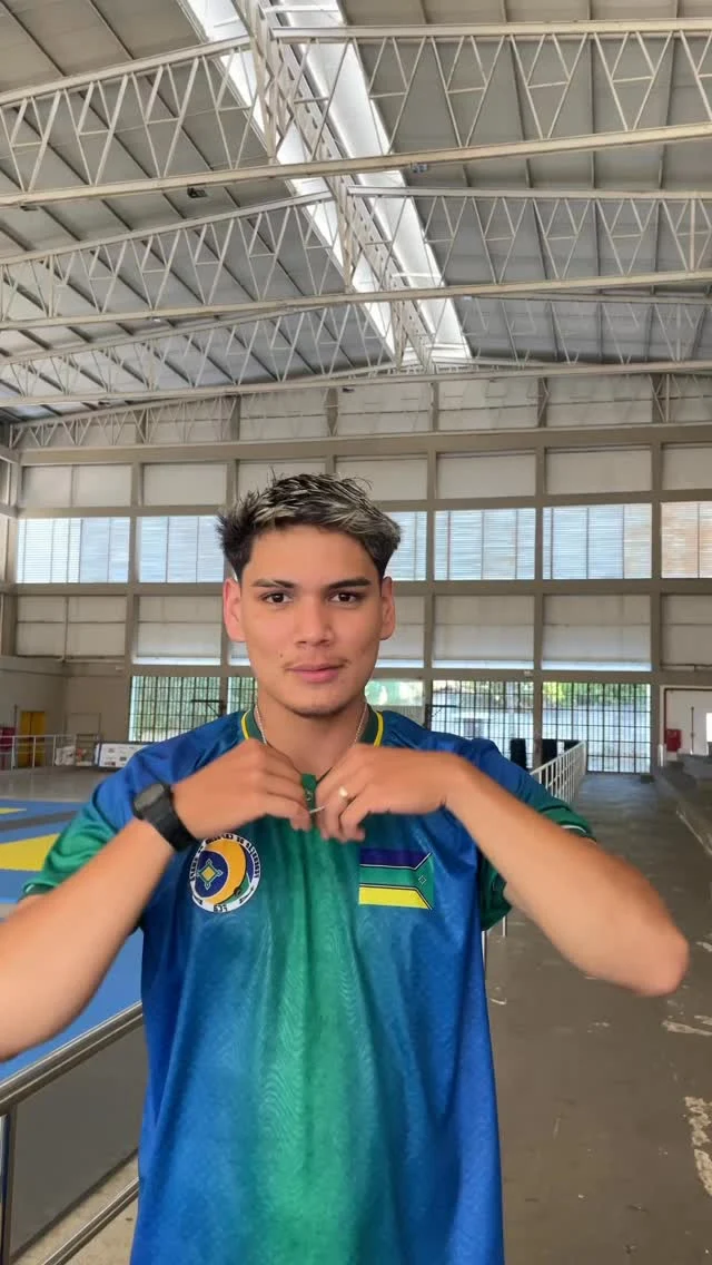 Instagram post from fca_capoeira. This post is in position 17.